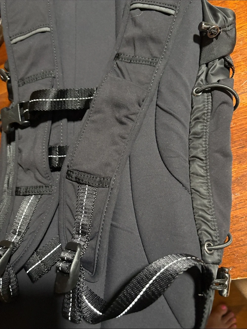 RARE Lululemon Run All Day Backpack 13L - Black/Polka Dot